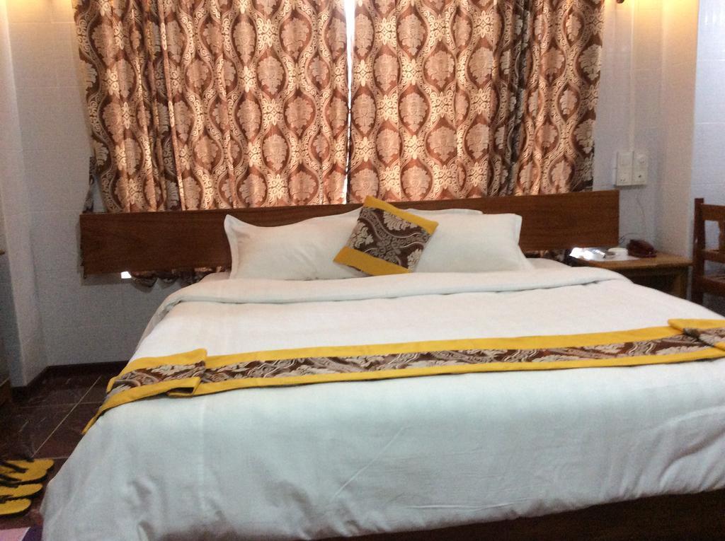 Hotel Ye Myanmar Mandalay Exteriör bild